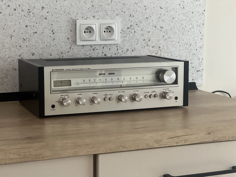 Pioneer SX-550 Amplituner