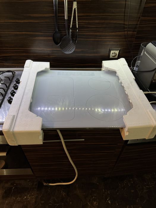 Płyta indukcyjna Electrolux EIV63440BW, indukcja, Whirlpool