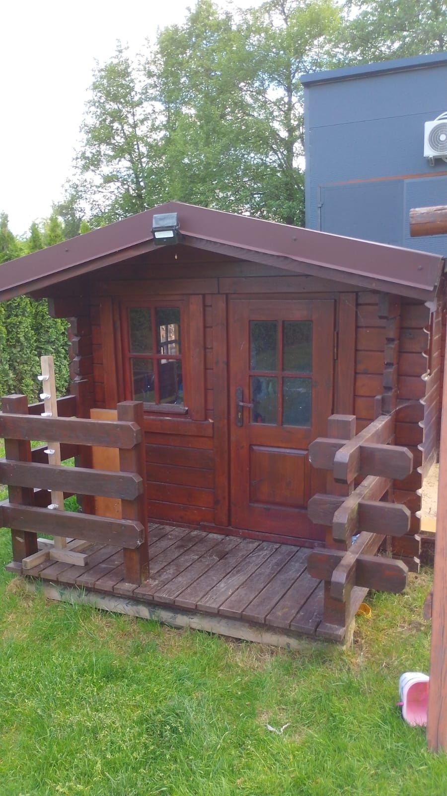 Piękny domek dla dzieci sauna altanka domek letniskowy