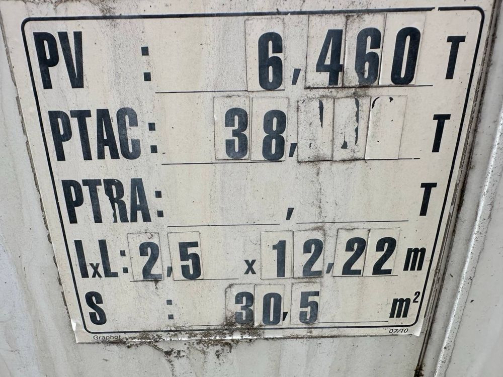 Прицеп пищевая цистерна