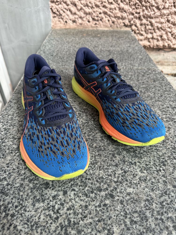 Кросівки  ASICS Dynaflyte 4 1011A549-003 оригінал