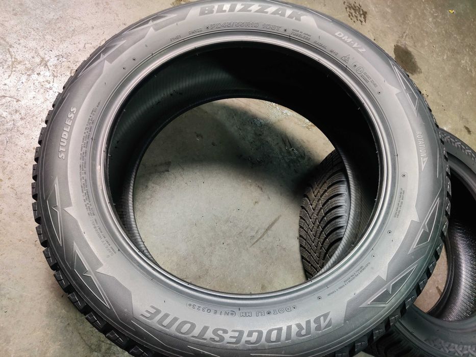 R19 245 55 шини зимові Bridgestone Blizzak добрий  стан