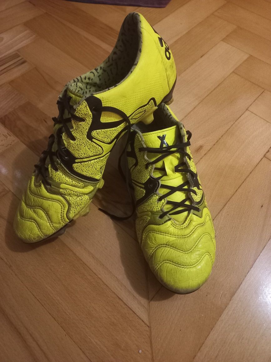 Buty piłkarskie korki adidas