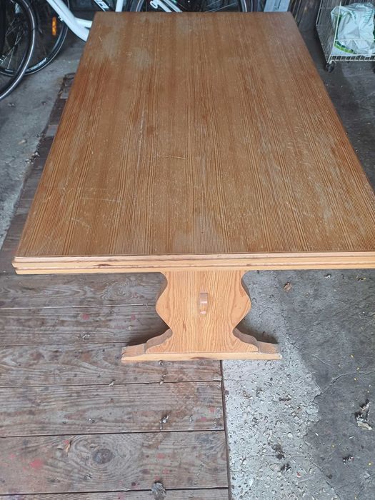 Stół kuchenny rozkładany