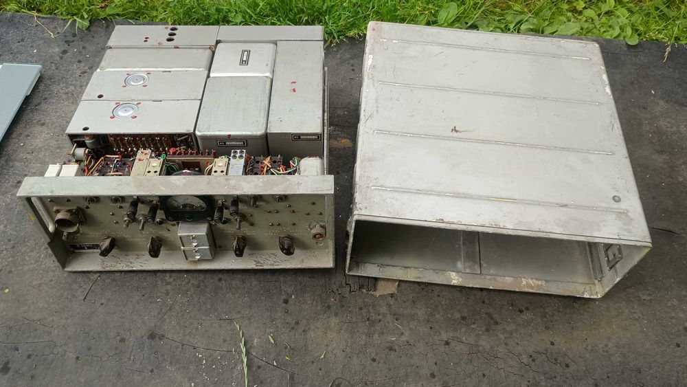 Moduł z Radiolinii Wojskowej R401 , PI401MZ B  z czasów PRL .