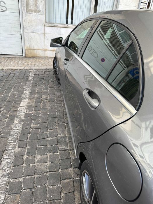 Mercedes- Benz Classe A - 180D - KIT AMG