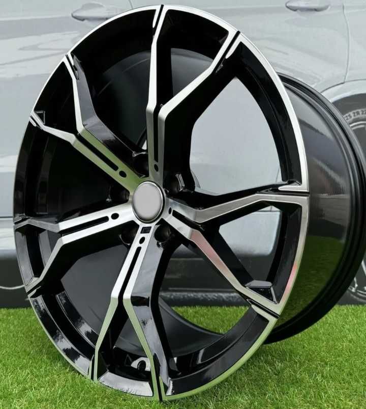 Диски на BMW разноширокие R22 5x112 на X5 G05 X6 G06 X7 Стиль 741М