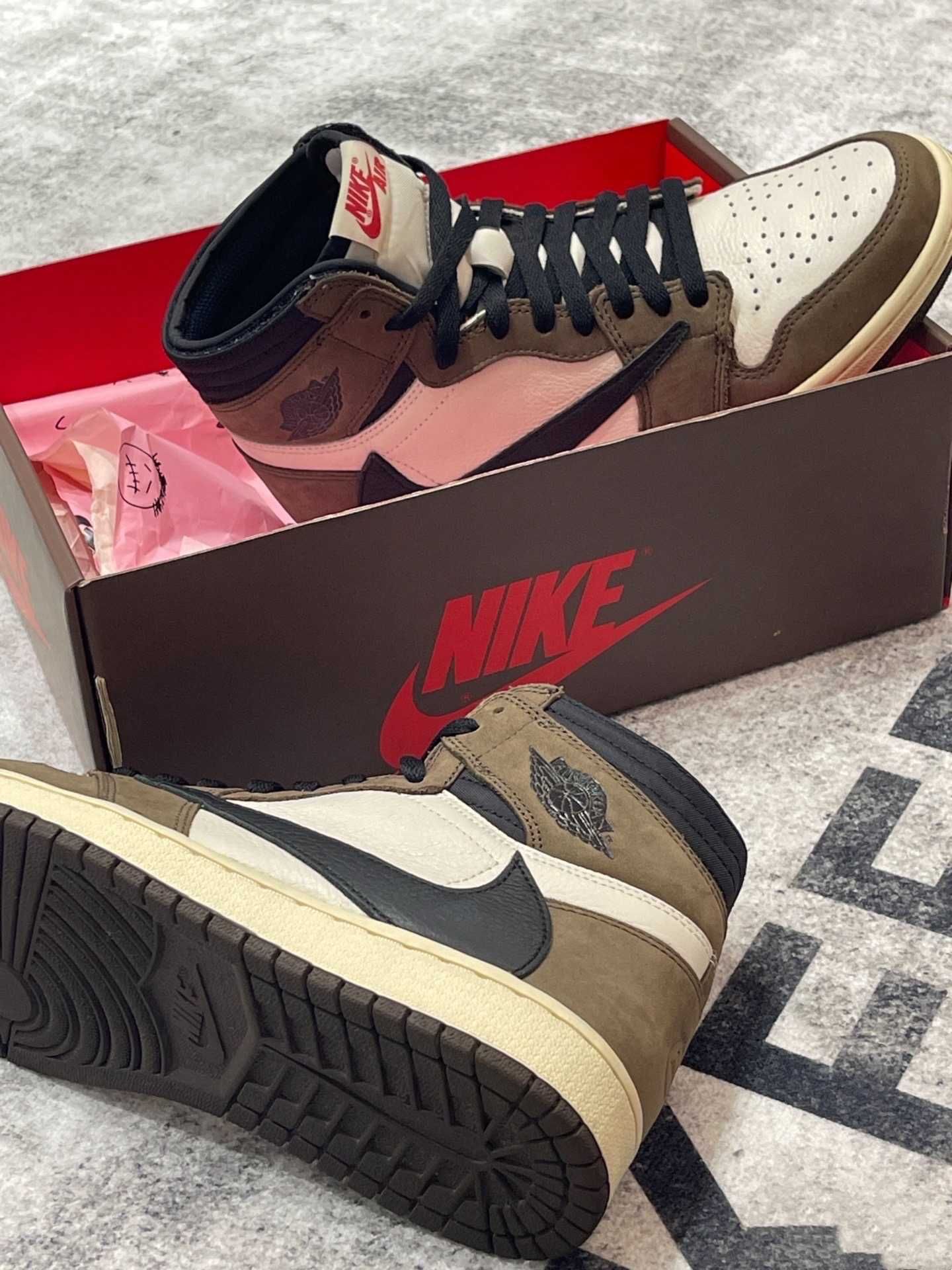 Jordan 1 Retro High OG SP Travis Scott Mocha R.43