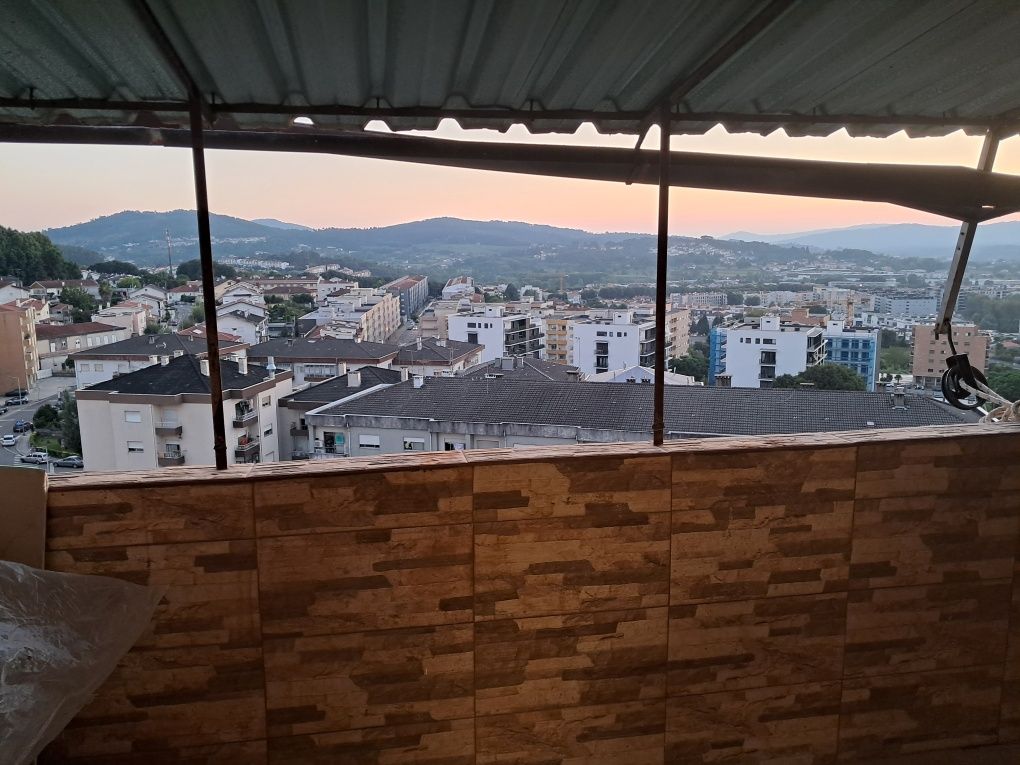 Alugo cuarto tipo suite o con dois camas de solteiro