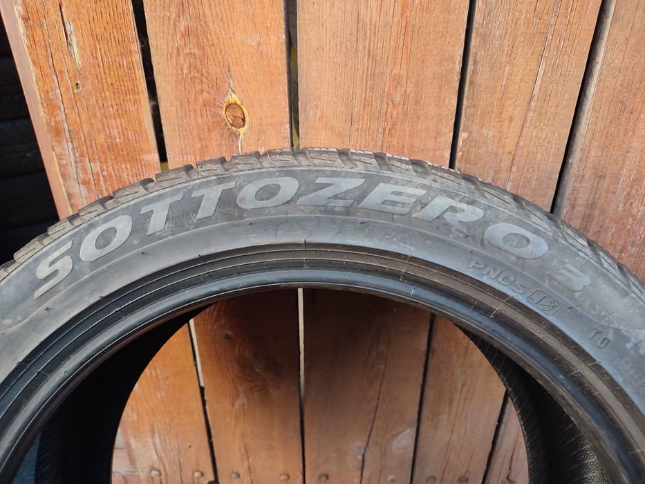 Dwie opony Pirelli Sottozero3 235/45/18 98V