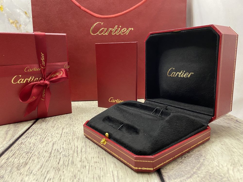 Фирменный коробок Cartier Love Картье для браслета Лав.