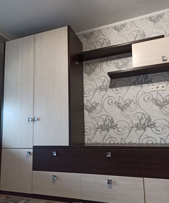 Здам гарну ( евроремонт ) 1 к , р-н Сади 2 , 9000+ комунальні послуги.