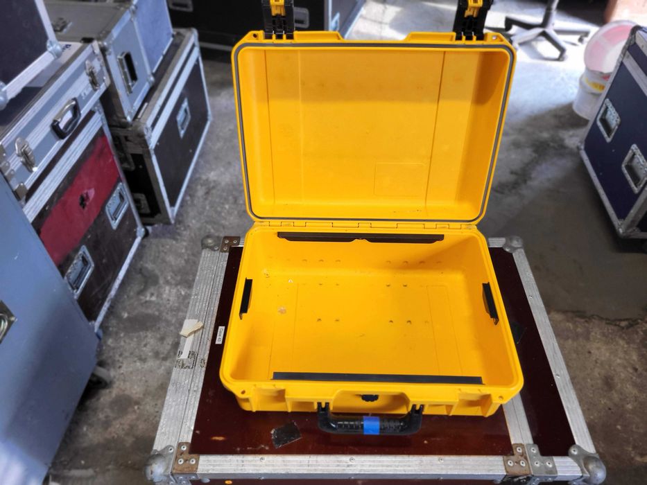 Jak Peli Storm IM2400 45x33x17cm Pelican walizka transportowa, FAKTURA