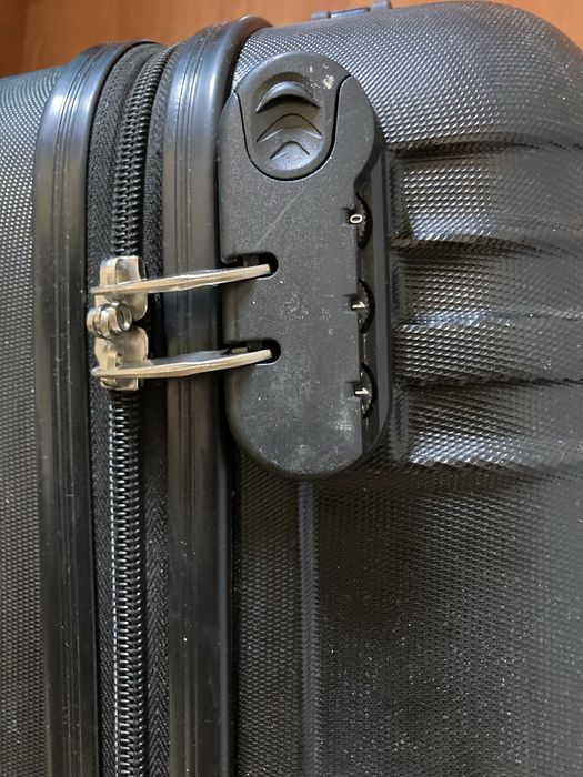 Mala rigida 4 rodas ( medidas low cost)