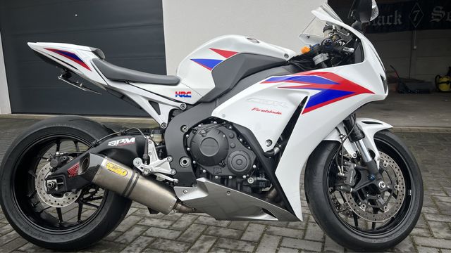 Honda CBR 1000 RR sc59