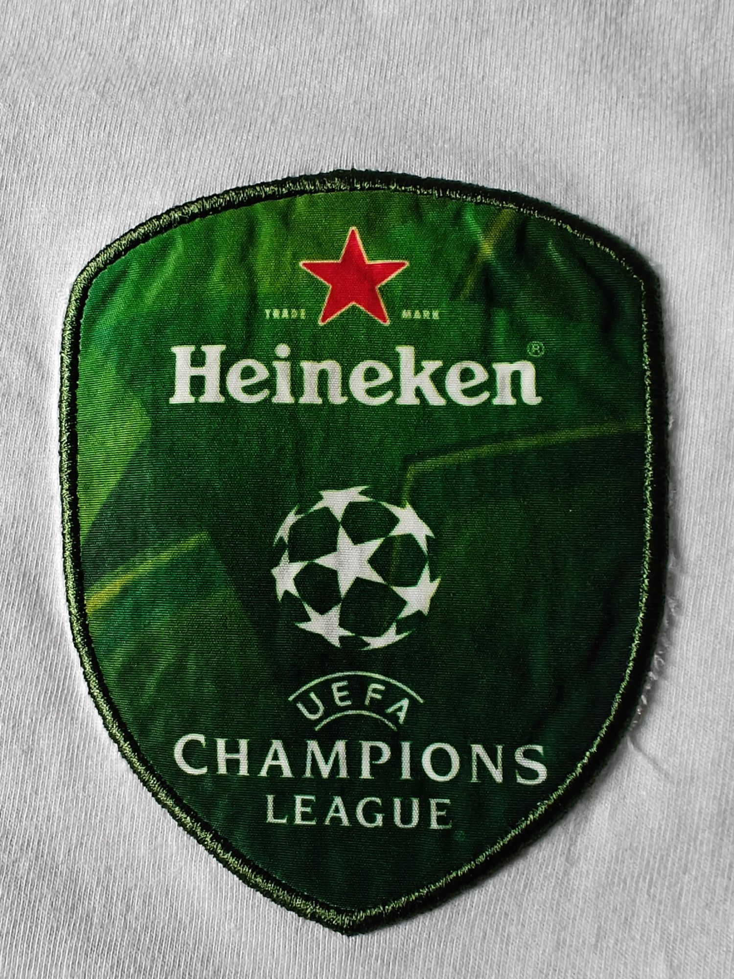 Nowa koszulka UEFA Heineken XL