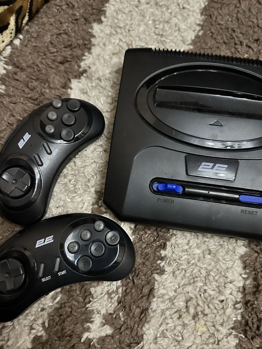 Ігрова консоль 2E 16bit HDMI (2 бездротових геймпада, 913 ігор)