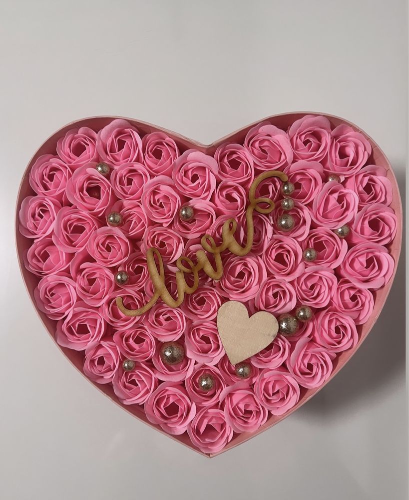 Walentynki  serce flowerbox box kwiaty mydlane róże dla niej