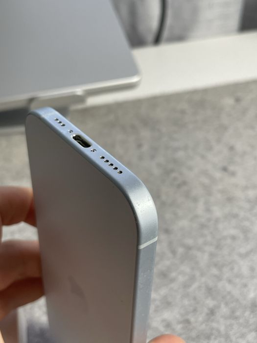 iPhone 15 Azul Claro 128GB - Excelente estado