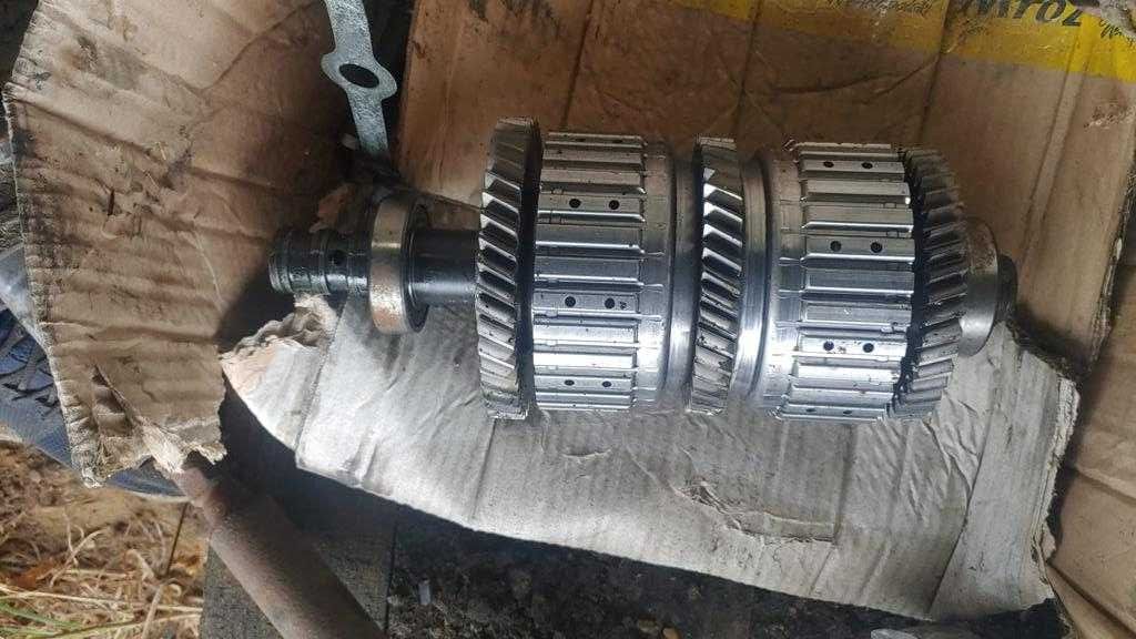 Kosz sprzęgła wałek Deutz Fahr Agrotron 0.900.0840.1 0.900.0283.9