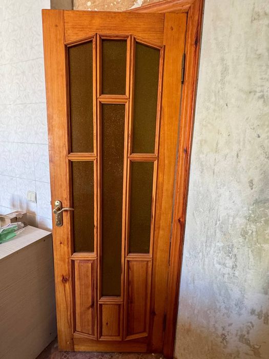 Продам деревяние двери в идеальном состоянии.