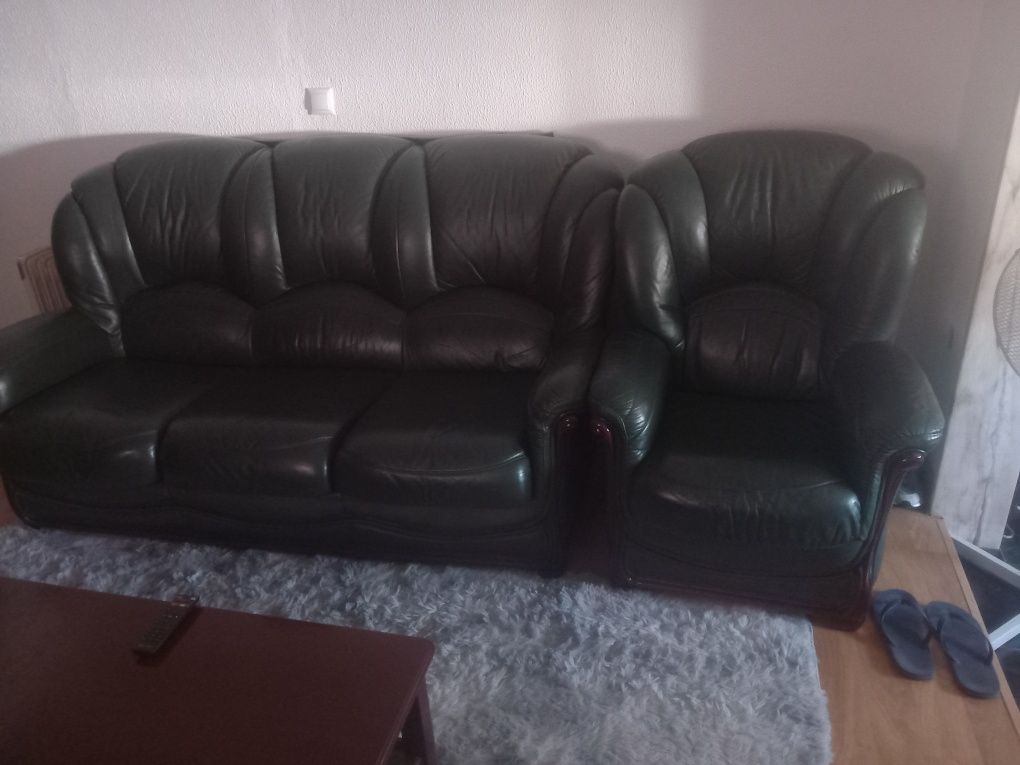 Sofa e movel de sala