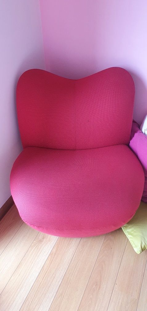 Sofá rosa individual
