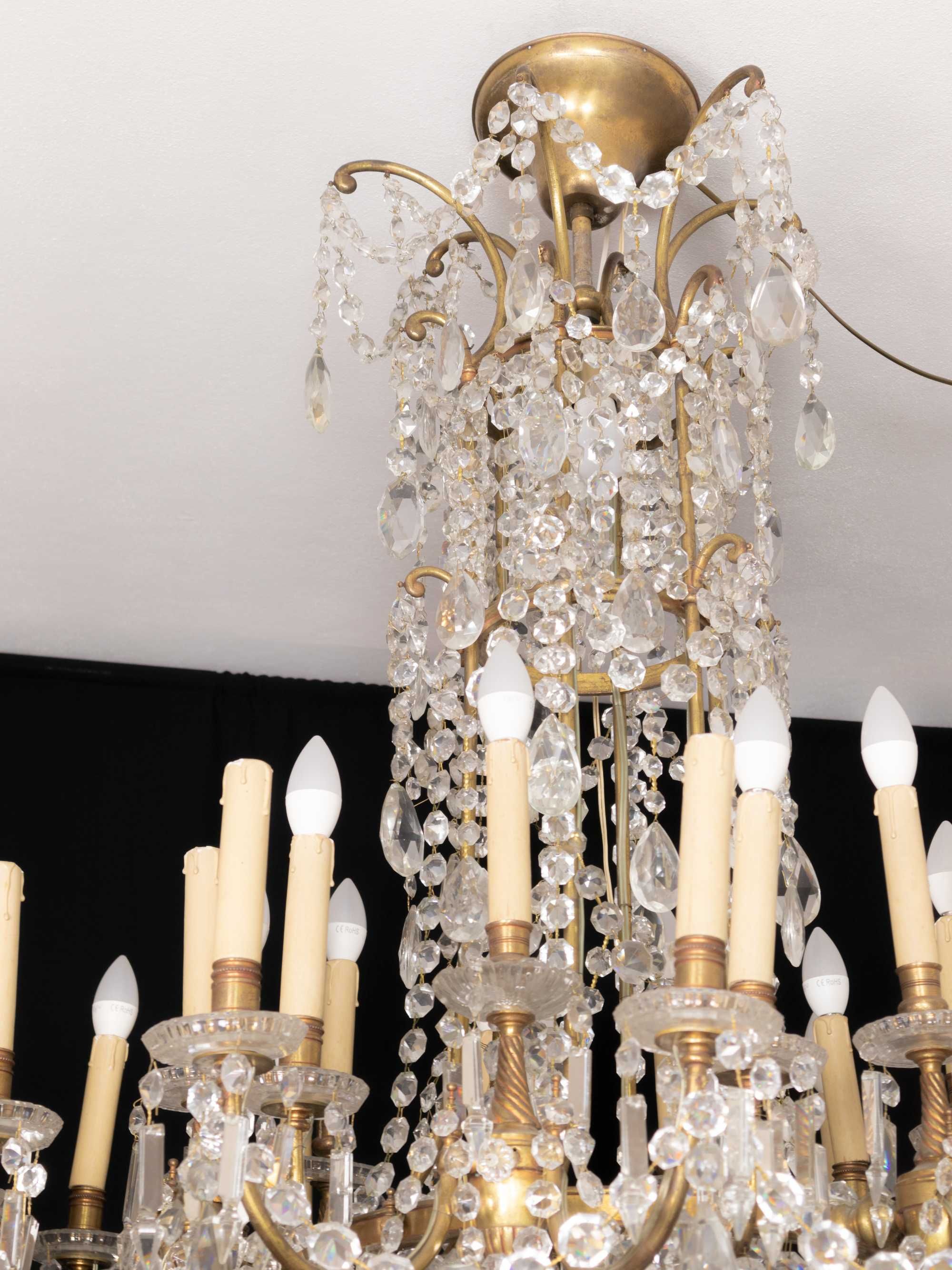 Candeeiro lustre cristal 24 braços Baccarat | século XIX