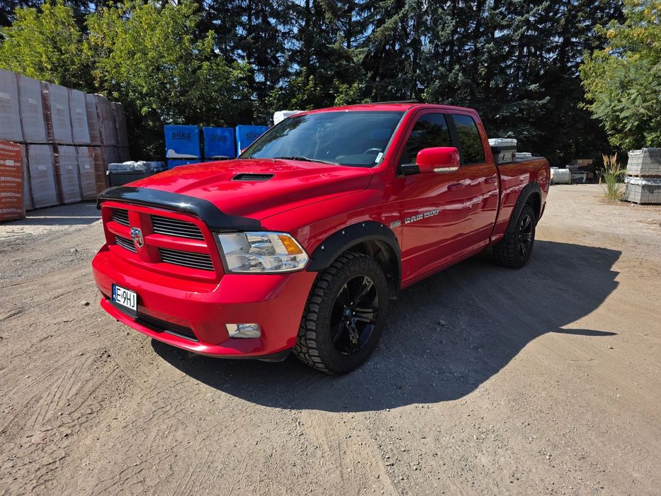 Dodge RAM Dodge Ram 5.7 1500 SPORT