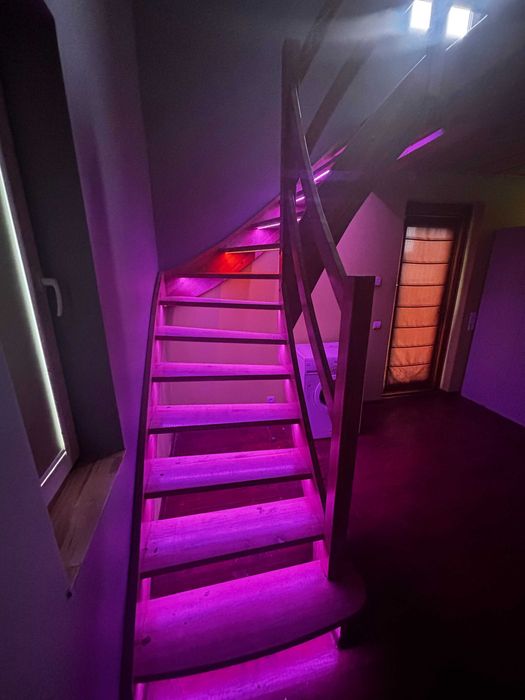 Solidne Schody Zabiegowe z Litego Drewna z Balustradą - OKAZJA