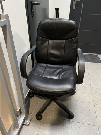 Krzeslo biurowe uzywane