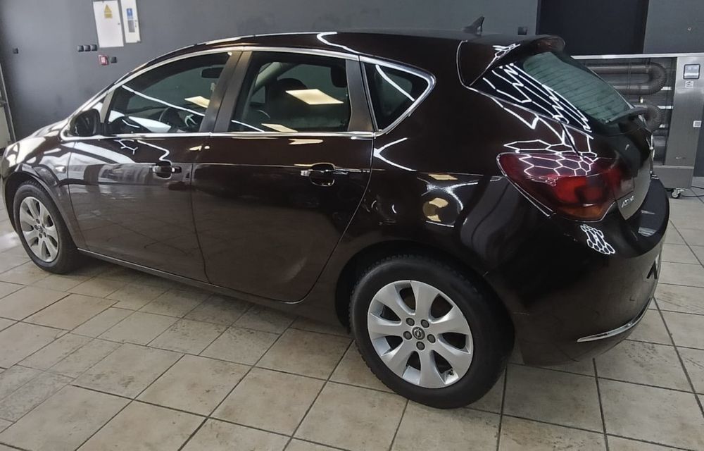 Sprzedam opla astrę z LPG