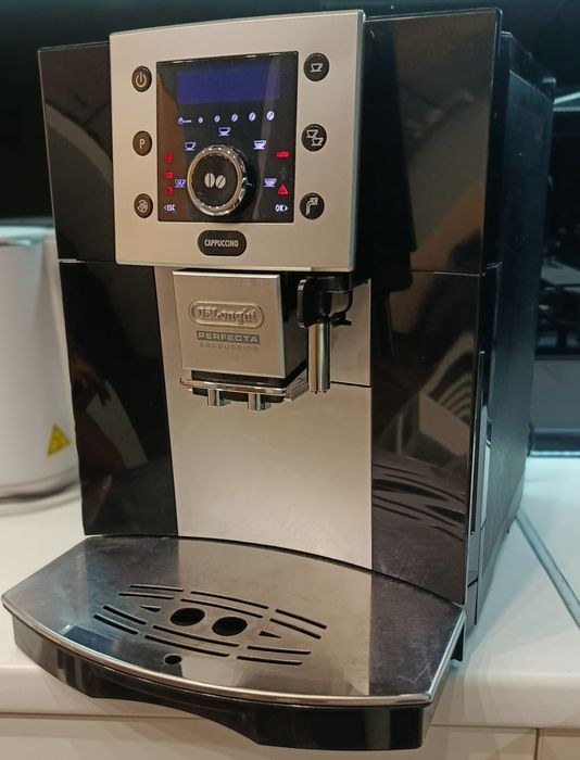 Кавомашина Delonghi Perfecta Cappuccino