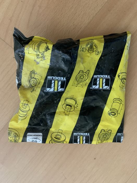 Продам сайлентблоки   14 шт до фронтери