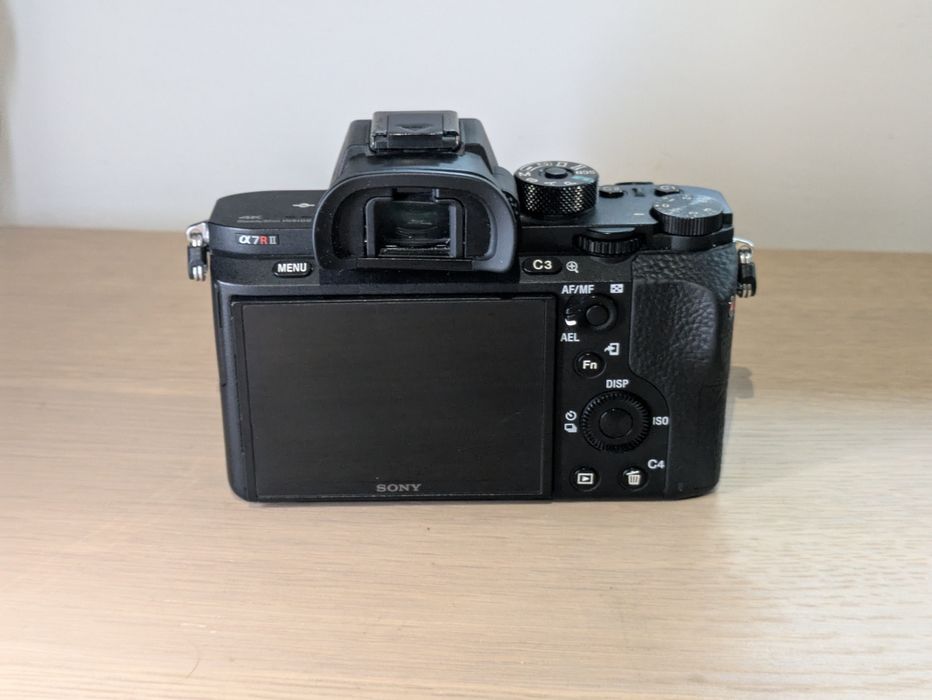 Sony A7R II - Máquina Fotográfica