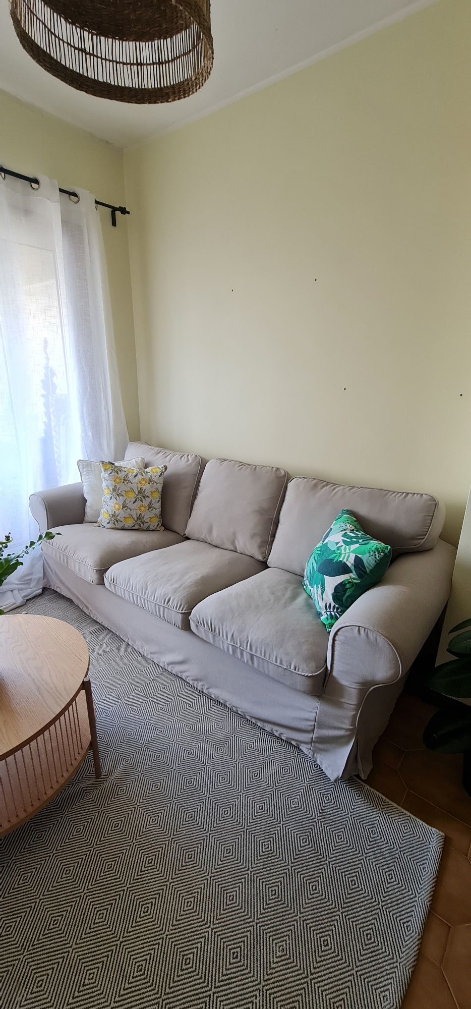Vendo sofá de 3 lugares