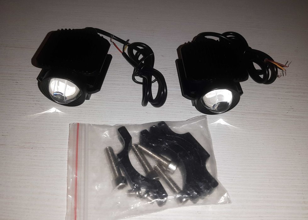 Додаткові LED Прожектори для Мотоцикла (2 Комплекти по 2 Фари)