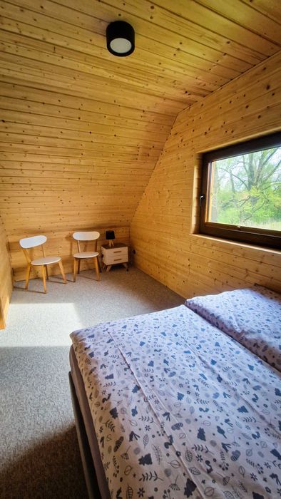 Dom  nad jeziorem z linią brzegową -SEZON 2026