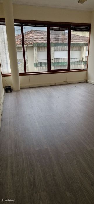 Escritório/Espaço comercial