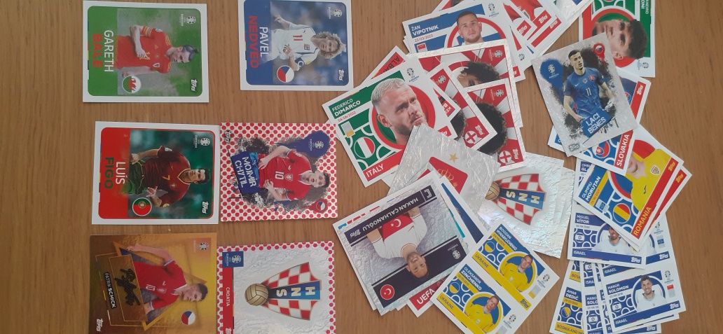 Vendo ou troco cromos euro 2024