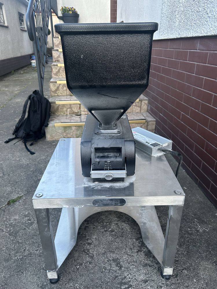 Młynek do zboża Ss Grain Mill + stojak