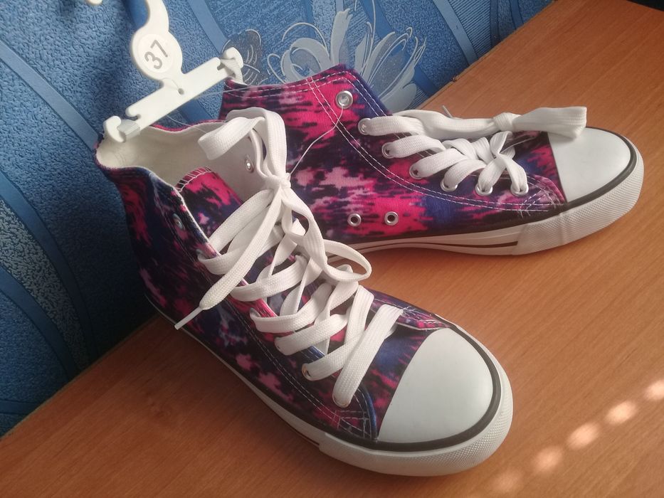 Кеди нові 36-37р.