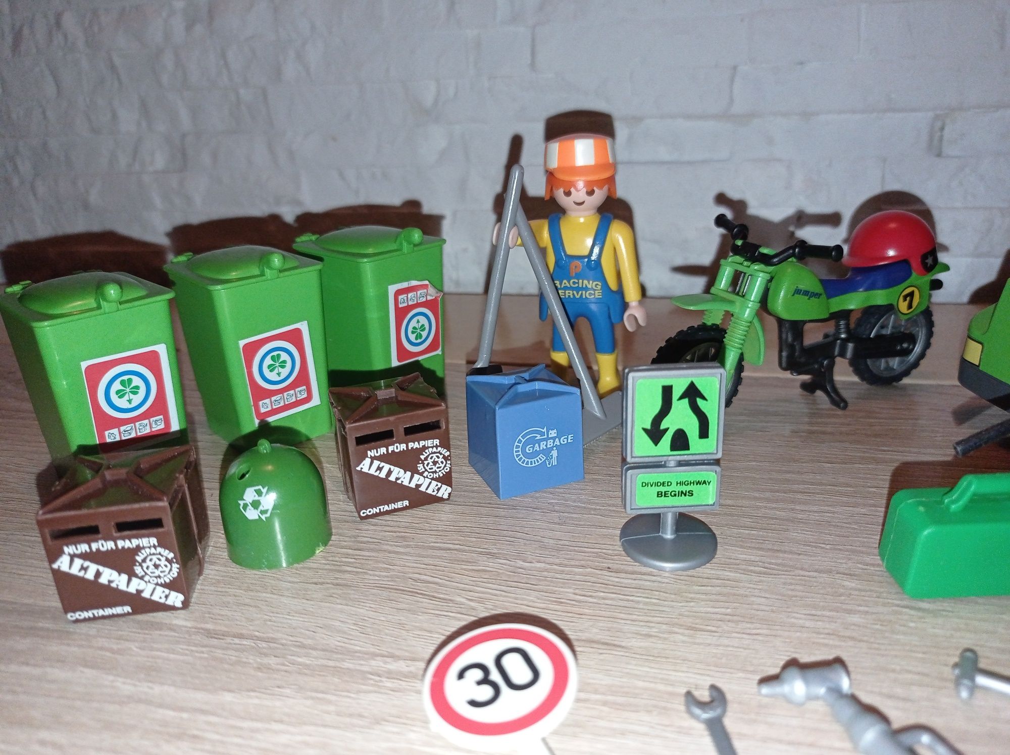 Playmobil zamiatarka uliczna+ 2 pracowników_kosze_motor