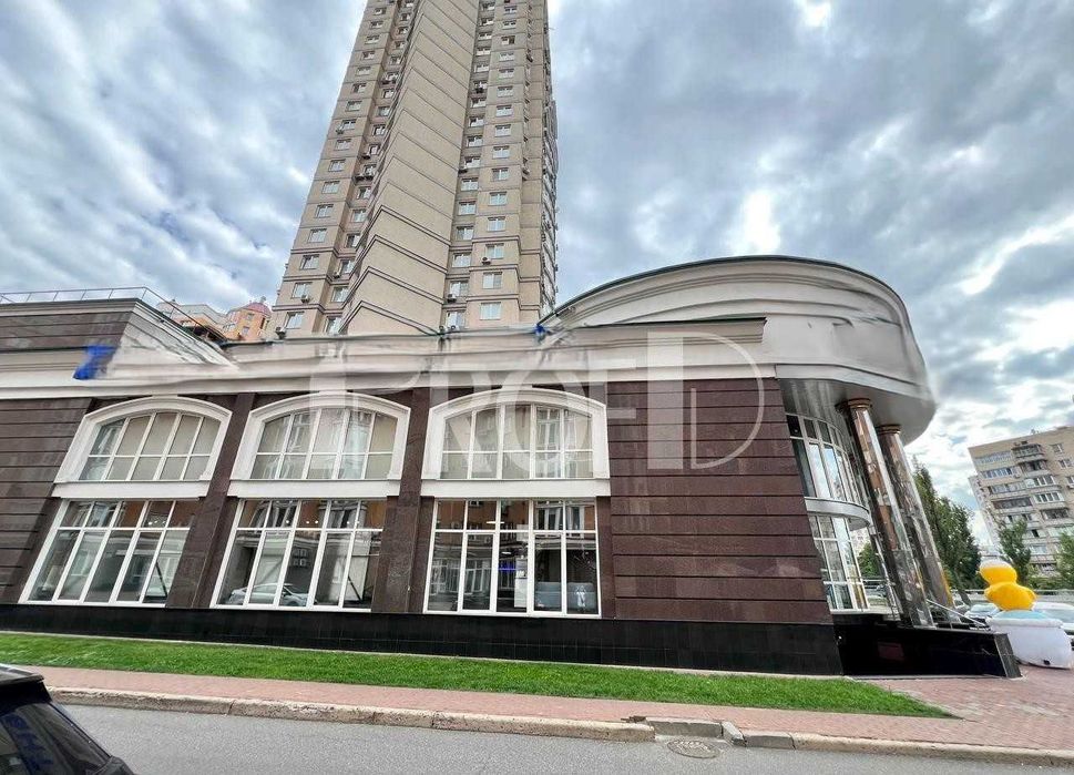 Фасадне торгове приміщення пр Володимира Івасюка Оболонь (1700 м2)