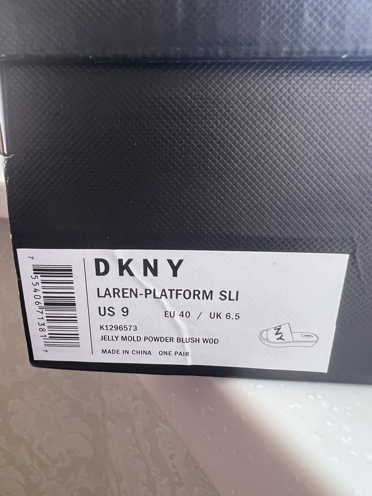 Шльопанці Dkny Laren DKNY