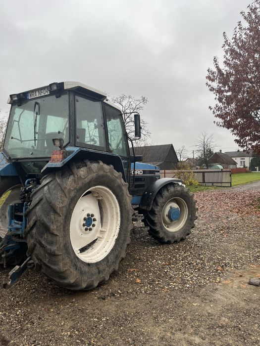 Ciagnik Ford 8340