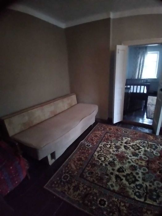 Оренда  пів. будинку 60м.кв. 2суміжні кімнати.  ДВРЗ. Господар.