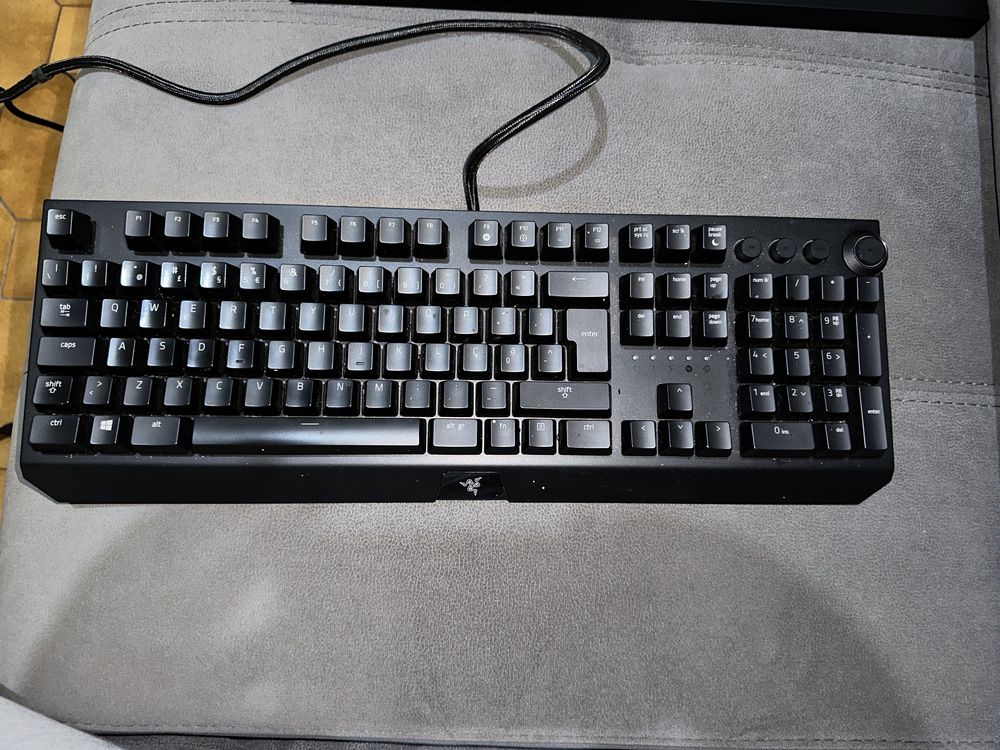 Vendo teclado Razer Blackwindow elite