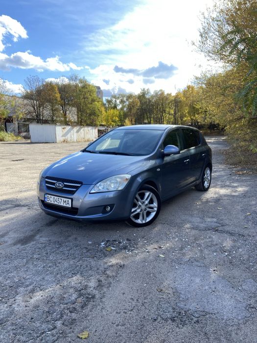 Kia Ceed 1.6 газ/бенз