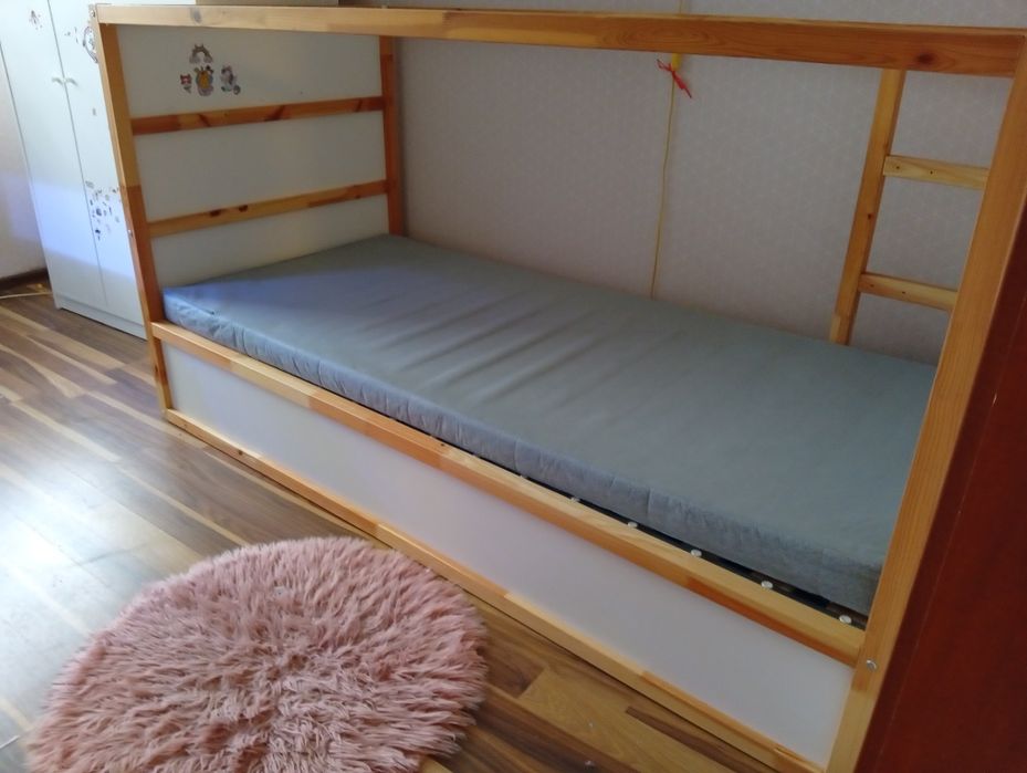 Łóżko  dwustronne Ikea kura